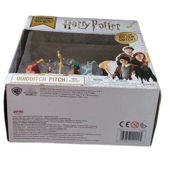 🎁SOLD OUT🎁 HARRY POTTER Quidditch Pitch Arena Mini Playset NEW in Box - Picture 4 of 4